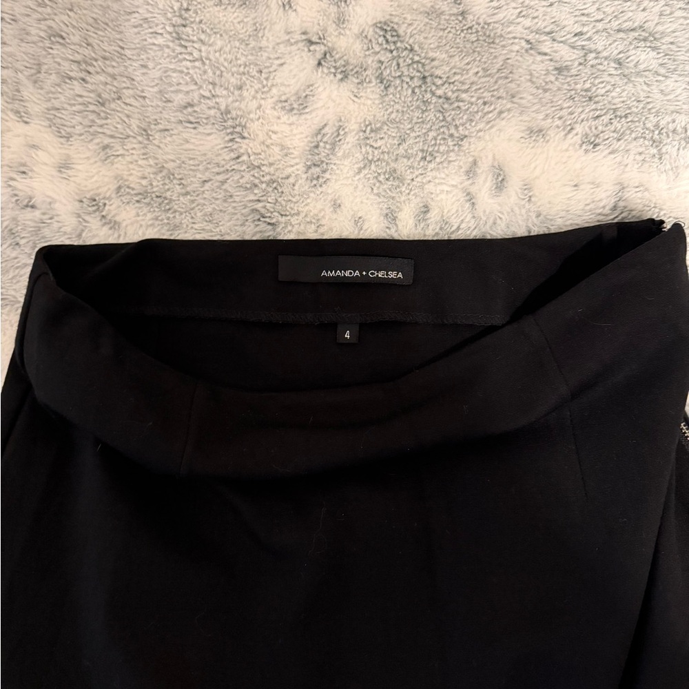 Amanda & Chelsea Elegant Black and White Pencil Skirt - Picture 3 of 3